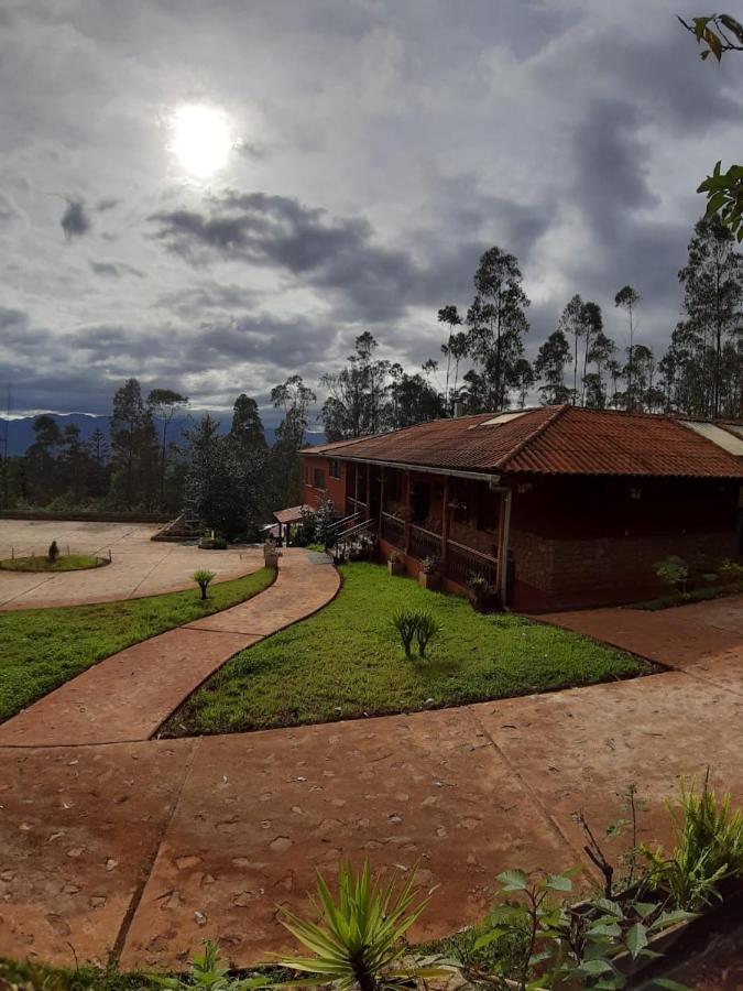 La Ensenada Hotel Chachapoyas Exterior foto